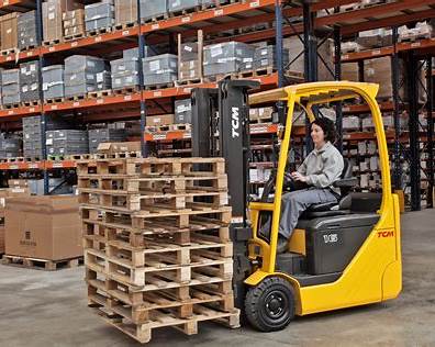 Forklift Counterbalance Training in <a href="https://www.workplacelawconsulting.com/first-aid-and-cpr-training-in-vaughan-toronto-mississauga-brampton/">Vaughan, Toronto, Mississauga, Brampton</a>